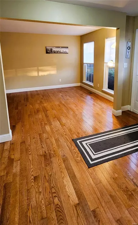 Entry Way - 12 Beacon Trail Ct, O'fallon, MO 63366 photo 1 of 2