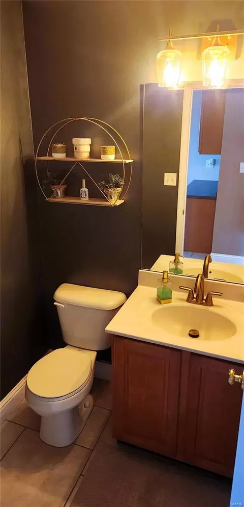 Bath - 12 Beacon Trail Ct, O'fallon, MO 63366 photo 1 of 4