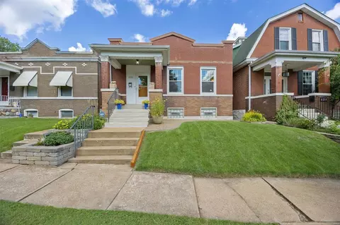 4723 Rosa Ave, Saint Louis, MO 63116