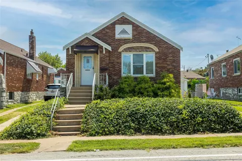 706 Avenue H, Saint Louis, MO 63125
