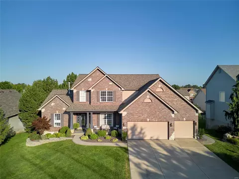709 Oriental Lily Dr, O'fallon, MO 63366