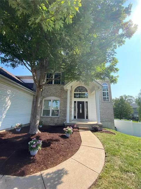 209 Fabian Ct, O'fallon, MO 63368