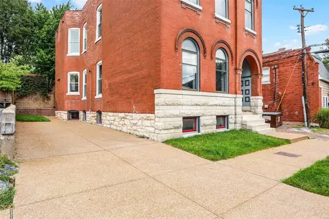2519 Salena, Saint Louis, MO 63104