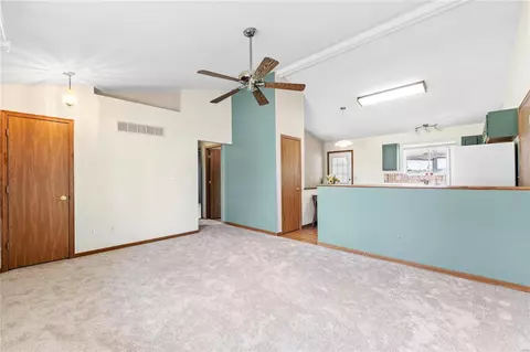 Living - 21 Jacqueline Cir, O'fallon, MO 63368 photo 1 of 3