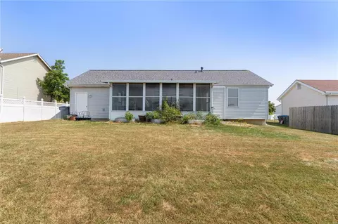 Exterior - 21 Jacqueline Cir, O'fallon, MO 63368 photo 9 of 13