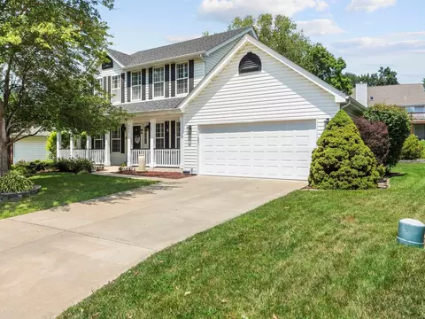 266 Barkwood Trails Dr, Saint Peters, MO 63376