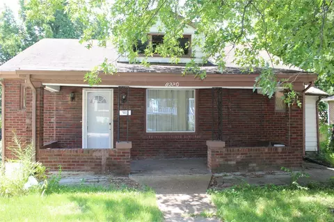 8220 Monroe Ave, Saint Louis, MO 63114