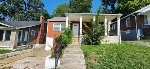 3805 Manola Ave, Saint Louis, MO 63121