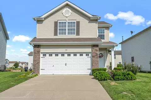 715 College Park Dr, Wentzville, MO 63385
