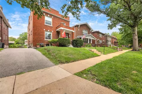 1111 Ralph Ter, Saint Louis, MO 63117