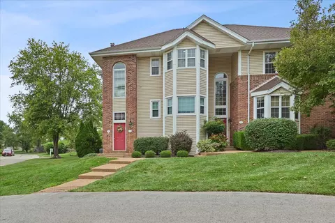 453 Meramec Way #2, Saint Charles, MO 63303