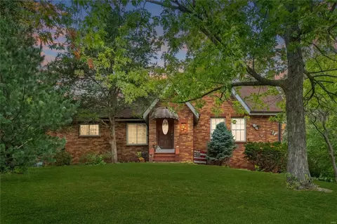 511 Forder Rd, Saint Louis, MO 63129