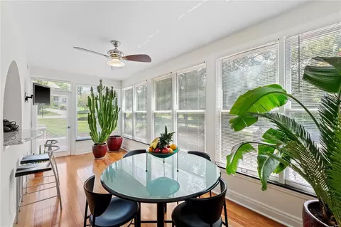 Dining - 1 Daniel Rd, Ladue, MO 63124 photo 1 of 1
