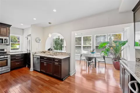 Kitchen - 1 Daniel Rd, Ladue, MO 63124 photo 1 of 3
