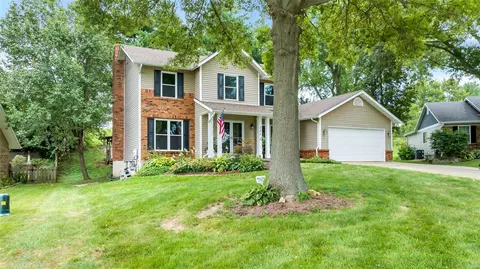 111 Whitehirst Ct E, Saint Charles, MO 63304