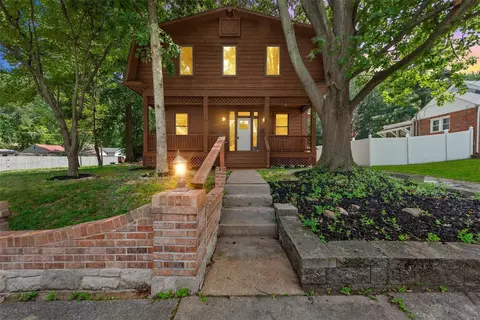 8802 Windom Ave, Saint Louis, MO 63114
