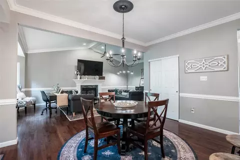 Dining - 1104 New Ballwin Oaks Dr, Ballwin, MO 63021 photo 4 of 4