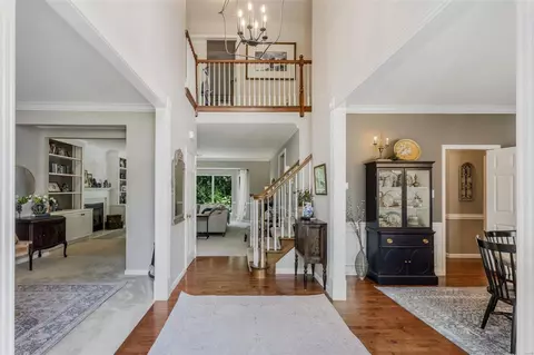 Entry Way - 1104 New Ballwin Oaks Dr, Ballwin, MO 63021 photo 1 of 3