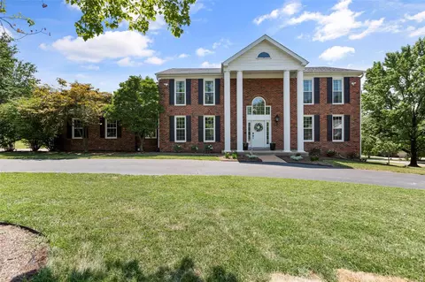 12596 Durbin Dr, Saint Louis, MO 63141