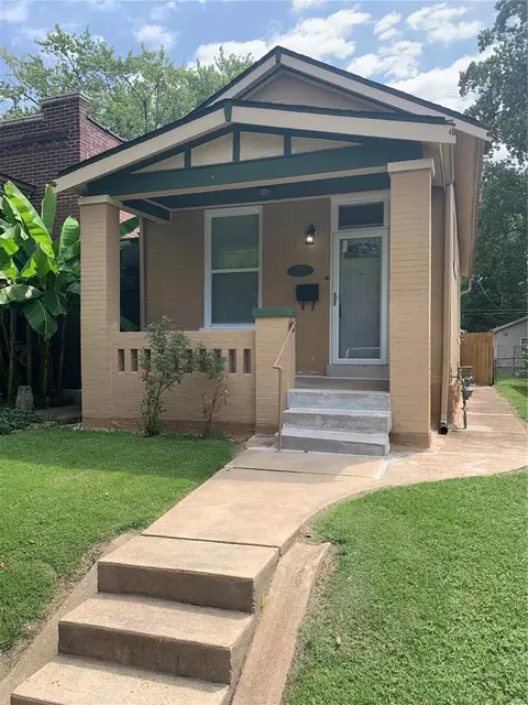 5524 Alaska Ave, Saint Louis, MO 63111