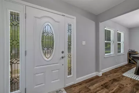 Entry Way - 569 Monroe Mill Dr, Ballwin, MO 63011 photo 2 of 5