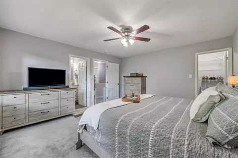 Bedroom - 569 Monroe Mill Dr, Ballwin, MO 63011 photo 4 of 7