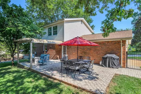 Exterior - 569 Monroe Mill Dr, Ballwin, MO 63011 photo 7 of 17