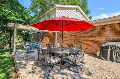Exterior - 569 Monroe Mill Dr, Ballwin, MO 63011 photo 8 of 17