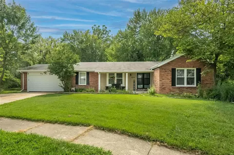 4318 Blythewood Dr, Black Jack, MO 63033