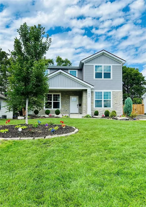607 Mckinley Ave, Kirkwood, MO 63122