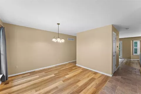716 Emerald Oaks Ct, Eureka, MO 63025 photo 5