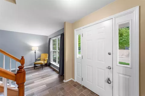 716 Emerald Oaks Ct, Eureka, MO 63025 photo 9