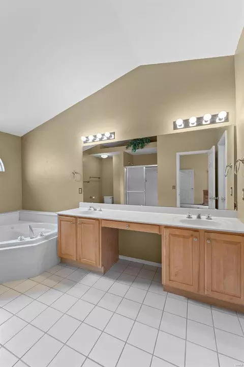 716 Emerald Oaks Ct, Eureka, MO 63025 photo 30