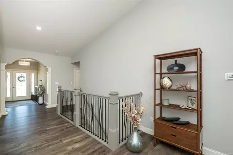 Entry Way - 263 Keaton Woods Dr, O'fallon, MO 63368 photo 9 of 13