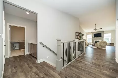 Entry Way - 263 Keaton Woods Dr, O'fallon, MO 63368 photo 6 of 13