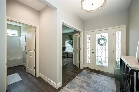 Entry Way - 263 Keaton Woods Dr, O'fallon, MO 63368 photo 3 of 13
