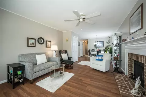 1024 Treetop Village Dr, Ballwin, MO 63021 photo 8