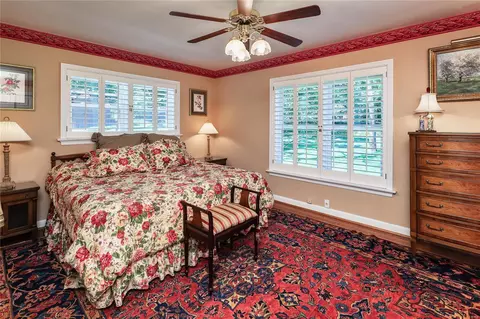 Bedroom - 26 Dielman Rd, Ladue, MO 63124 photo 1 of 4