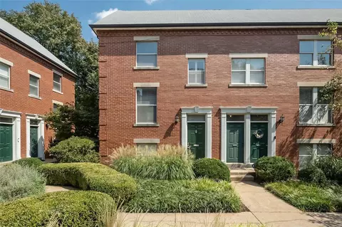 4367 Laclede Ave #I, Saint Louis, MO 63108
