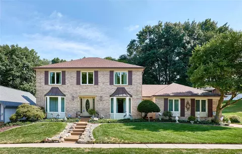 69 Riverwood Estates Blvd, Florissant, MO 63031