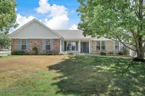 1334 Shelby Point Dr, O'fallon, MO 63366 photo 2