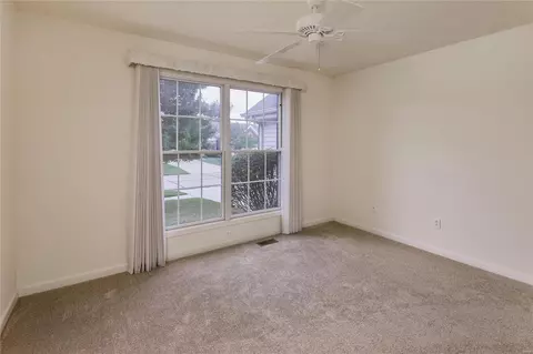 Bedroom - 752 River Glen Dr, O'fallon, MO 63368 photo 2 of 3