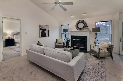 Living - 752 River Glen Dr, O'fallon, MO 63368 photo 1 of 4