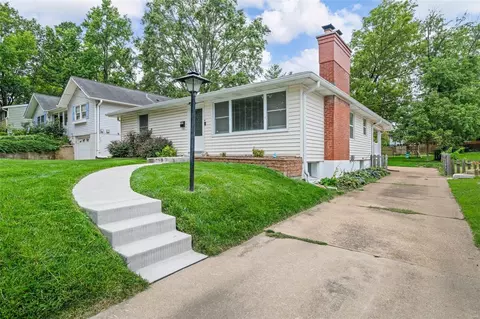 1325 Belton Ave, Saint Louis, MO 63119