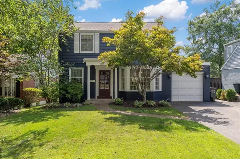 1357 N Berry Rd, Saint Louis, MO 63122