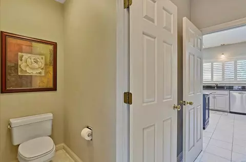 1072 Bristol Manor Dr, Ballwin, MO 63011 photo 16