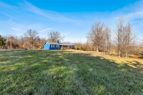 2297 Ebert Ln, Wentzville, MO 63385