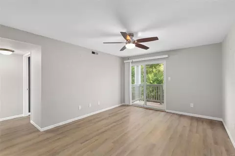 Living - 7421 Triwoods Dr #E, Saint Louis, MO 63119 photo 2 of 4