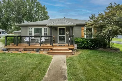 612 Wall St, Wentzville, MO 63385