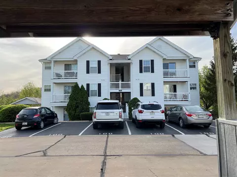 100 Jubilee Hill Dr #D, Wildwood, MO 63040